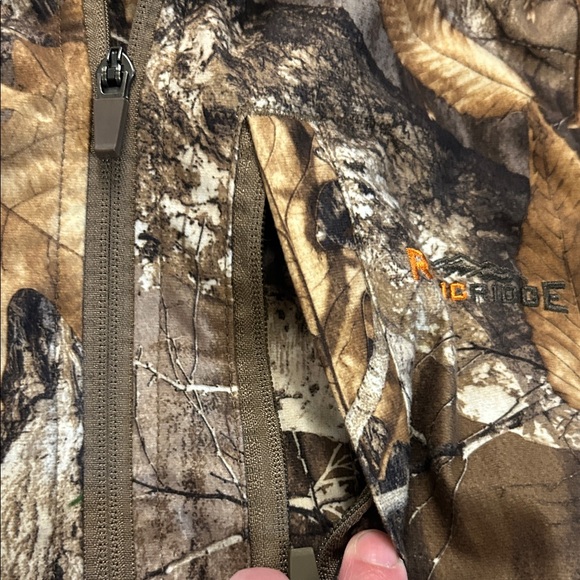 Big Kids Camouflage Hooded Jacket - Picture 4 of 5